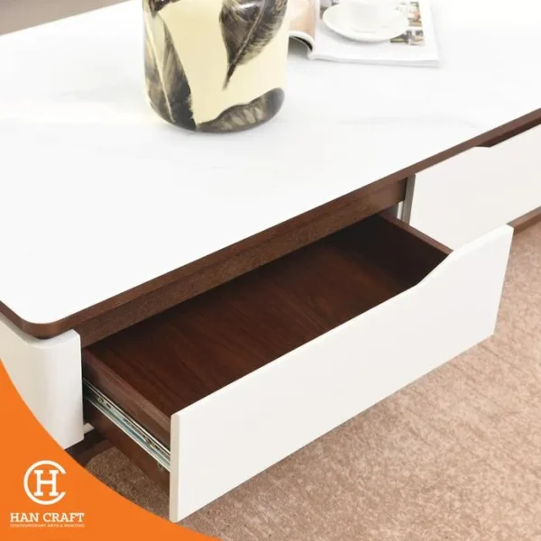 informa halsey meja tamu